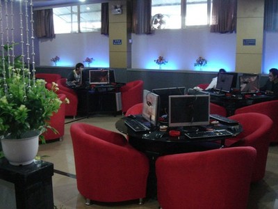 三年質(zhì)保漸成趨勢(shì)!網(wǎng)吧選購(gòu)更要看保修期! _阿里巴巴數(shù)碼資訊