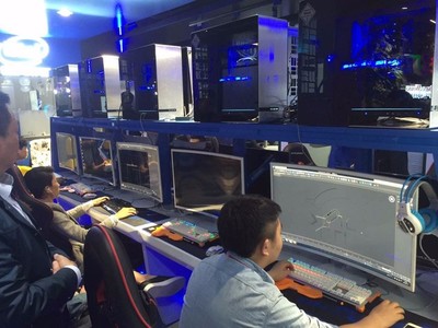 目瞪口呆 這還是記憶中臟亂差的網吧嗎