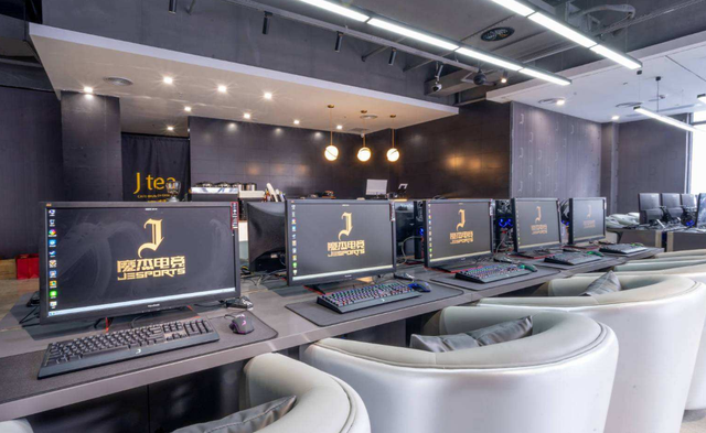 當年周杰倫在深圳砸2000萬,打造的&ldquo;魔杰電競&rdquo;網吧,如今怎樣?